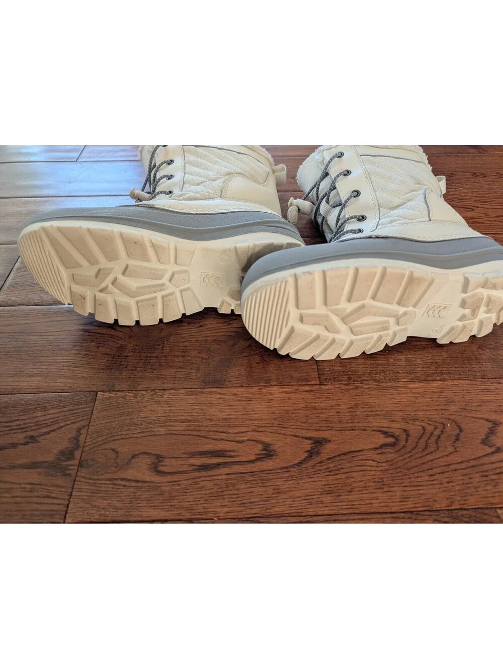 Thermolite Eco Made Girl's Winter White & Gray Winter Boots Size 2